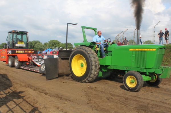 Tractor Pull1